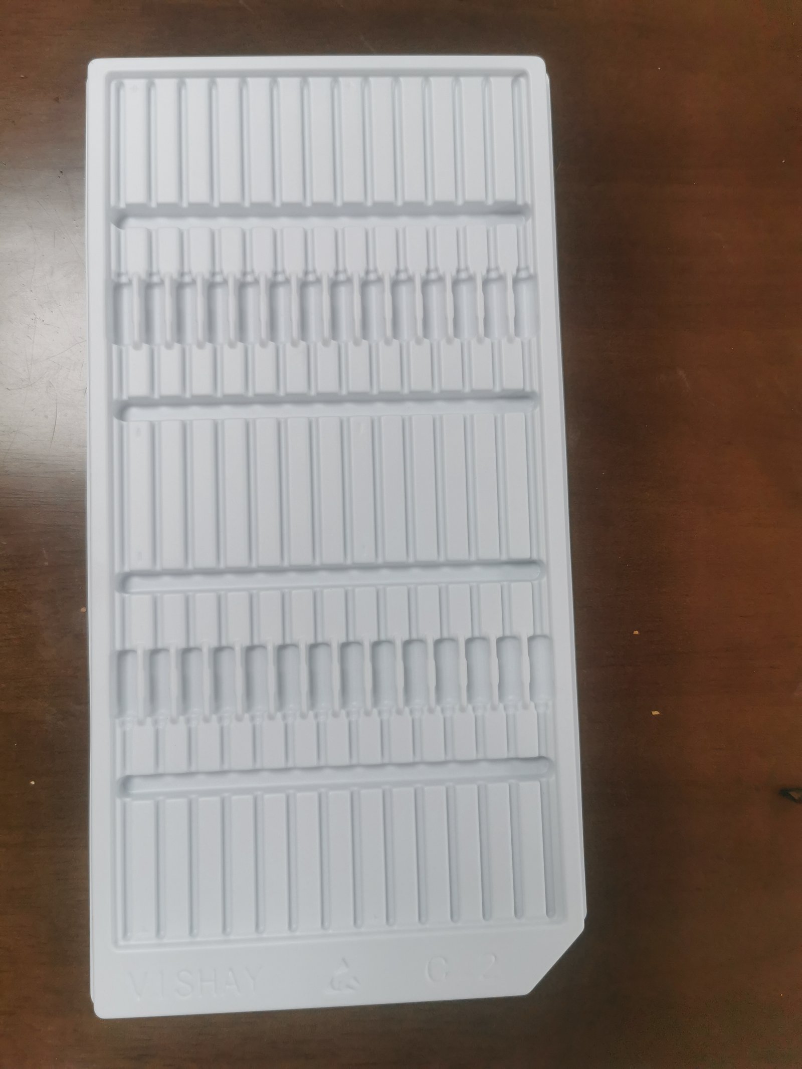Trays & handling packaging